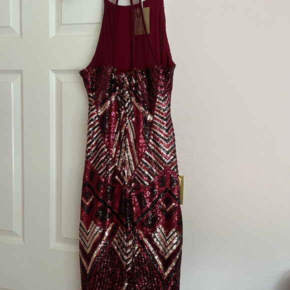 SEXY Body Con Bisou Bisou Berry/Gold Sequin Sleeveless Cocktail Dress-Size 4 - Picture 3 of 9